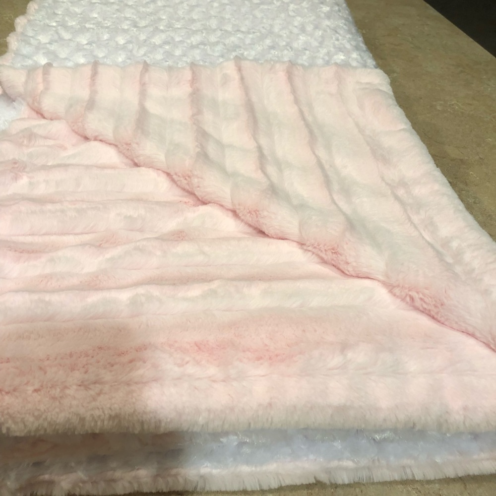 Fur/chinchilla blanket